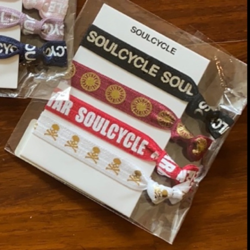 NWT SoulCycle Hair Ties, 1 pack of 4